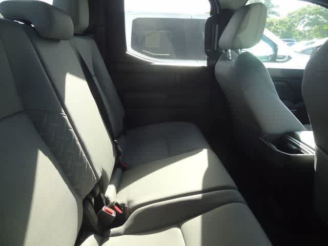 Used 2025 Toyota Tacoma SR5 AWD/4WD image 10
