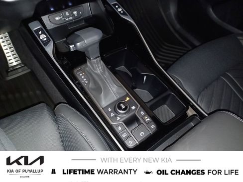 New 2025 Kia Sorento SX Prestige image 24