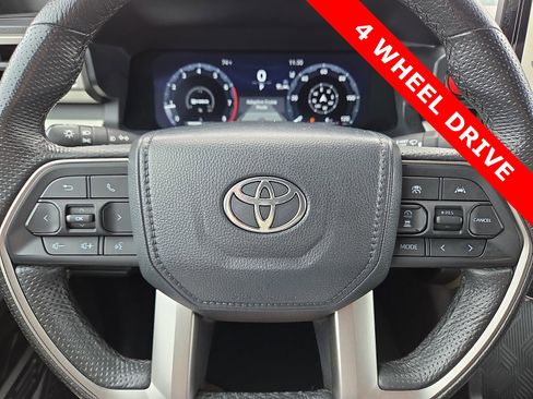 Used 2024 Toyota Tacoma TRD Off-Road image 24