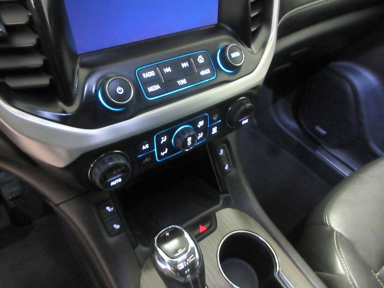 Used 2019 GMC Acadia SLT AWD/4WD image 20