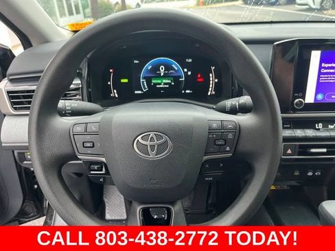 Used 2025 Toyota Camry LE FWD image 17