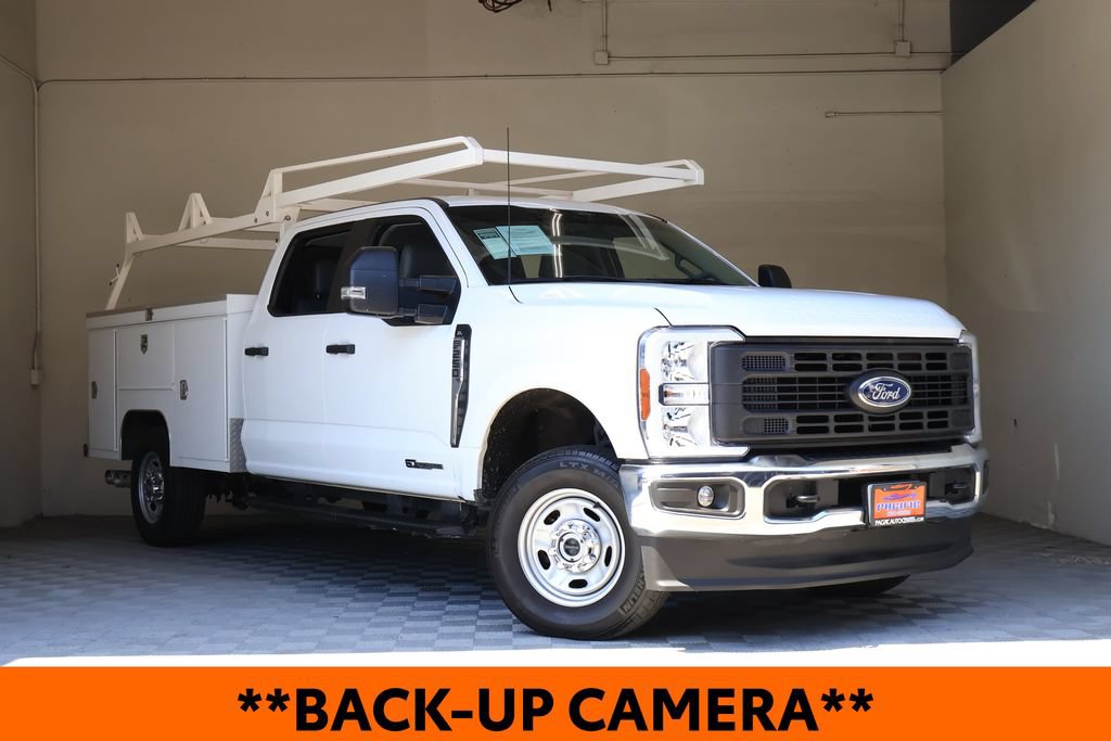 Used 2024 Ford F250 XL w/ Snow Plow/Camper Package AWD/4WD image 2