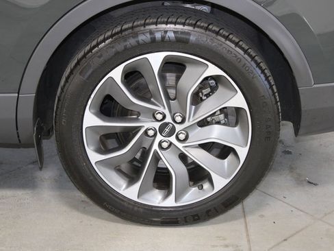 Used 2023 Lincoln Nautilus Reserve w/ Equipment Group 201A image 19