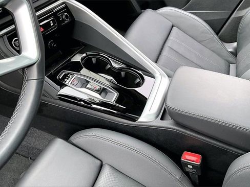 Used 2025 Audi Q5 Premium Plus w/ Premium Plus image 14