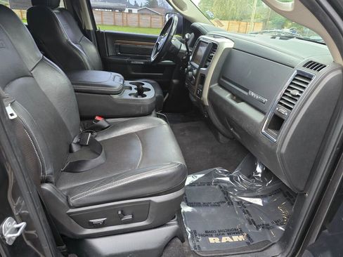 Used 2017 RAM 3500 Laramie w/ Sport Appearance Group image 14