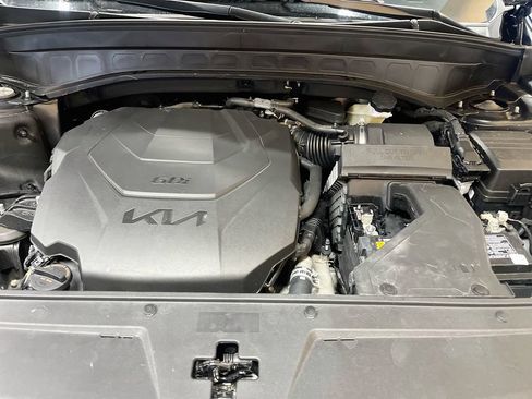Used 2025 Kia Telluride S AWD/4WD image 33