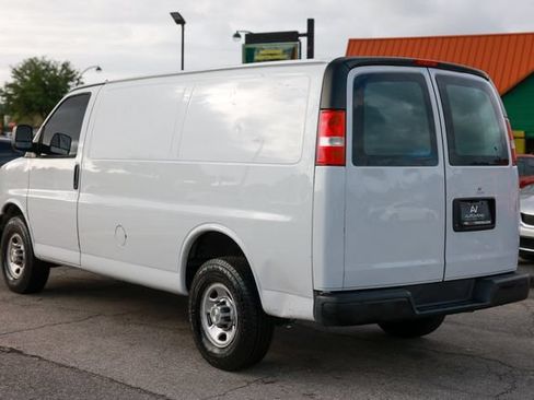 Used 2021 Chevrolet Express 2500 w/ Driver Convenience Package RWD image 8