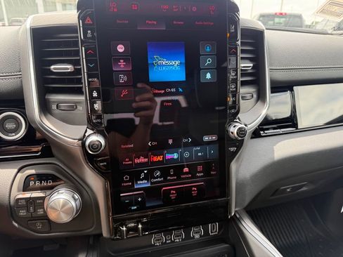 New 2026 RAM 1500 Laramie AWD/4WD image 12
