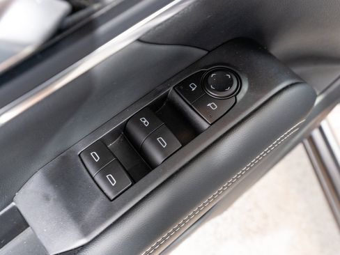 Used 2026 GMC Terrain Elevation w/ Elevation Premium Package FWD image 14