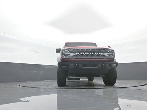 New 2025 Ford Bronco Badlands image 24