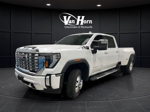 Used 2024 GMC Sierra 3500 Denali w/ Denali Reserve Package AWD/4WD image 3