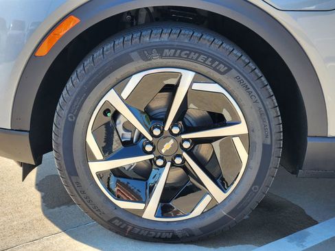 New 2026 Chevrolet Equinox EV LT image 8