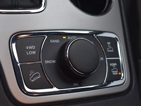 Used 2018 Jeep Grand Cherokee High Altitude image 32