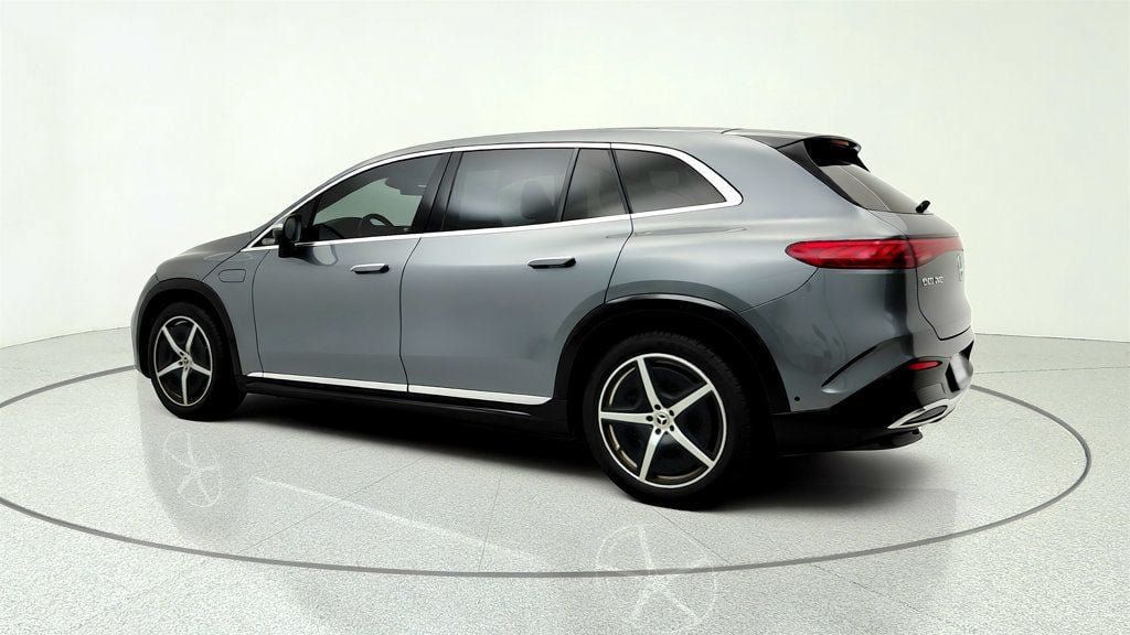 Used 2023 Mercedes-Benz EQS 580 4MATIC SUV image 7