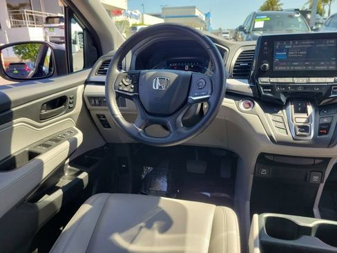 Certified 2024 Honda Odyssey EX-L image 11