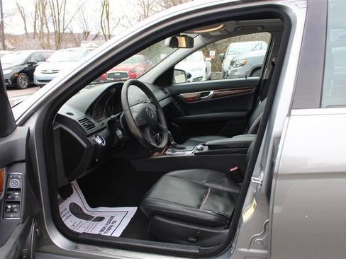 Used 2011 Mercedes-Benz C 300 4MATIC Sedan image 10