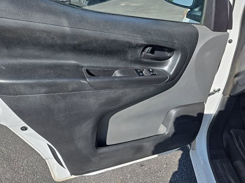 Used 2021 Nissan NV200 S w/ Back Door Glass Package image 9