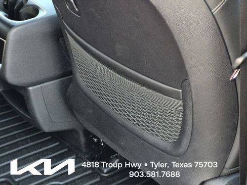 Certified 2025 Kia Carnival EX FWD image 17