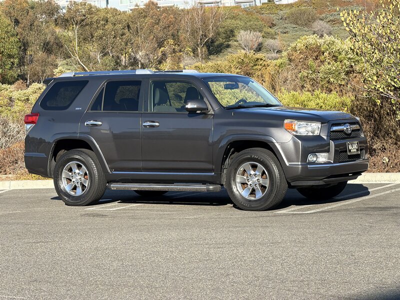Used 2012 Toyota 4Runner SR5 w/ Convenience Pkg AWD/4WD image 9
