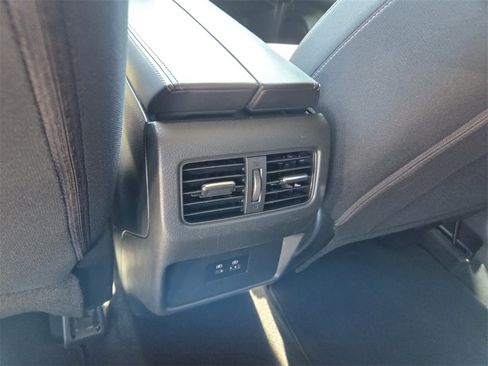 Used 2021 Nissan Rogue SV image 7