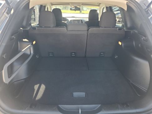 Used 2017 Jeep Cherokee Latitude image 9