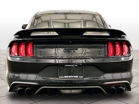 Used 2018 Ford Mustang GT w/ Black Accent Pkg RWD image 4
