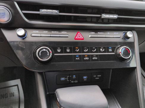 Used 2026 Hyundai Sonata SE FWD image 19