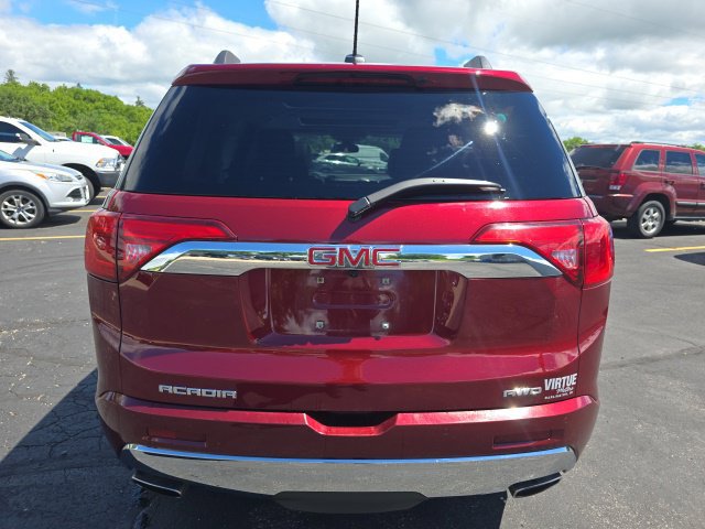 Used 2018 GMC Acadia Denali w/ Technology Package AWD/4WD image 6
