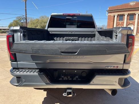 Used 2025 GMC Sierra 2500 AT4 w/ AT4 Premium Plus Package AWD/4WD image 46