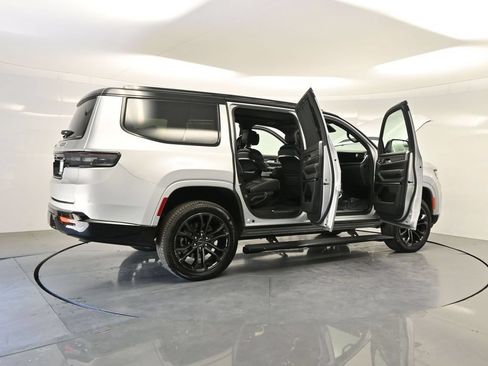Used 2024 Jeep Grand Wagoneer Series II w/ Quick Order Packagew 28T AWD/4WD image 43
