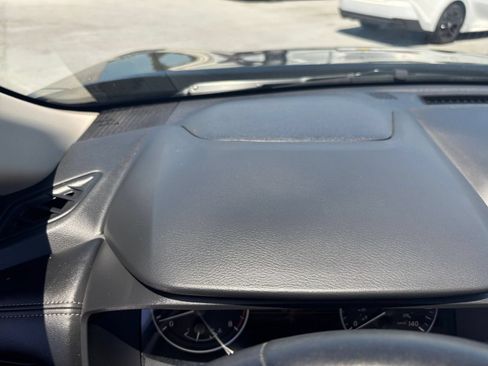 Used 2025 Nissan Rogue SV FWD image 35