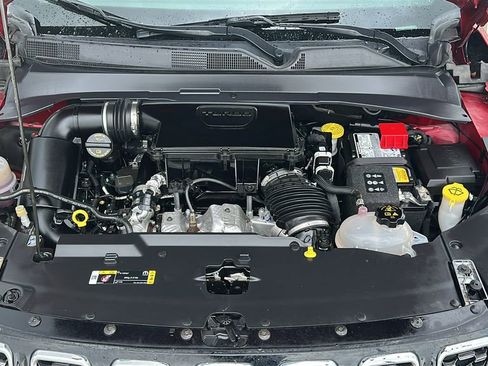 Used 2025 Jeep Compass Limited AWD/4WD image 3