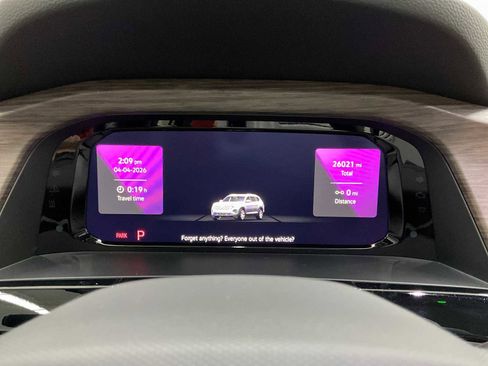 Used 2024 Volkswagen Atlas SEL Premium R-Line image 13