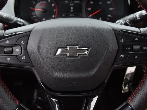 Used 2025 Chevrolet Trax RS w/ Driver Confidence Package FWD image 16
