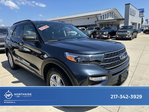 Used 2024 Ford Explorer XLT w/ Equipment Group 202A AWD/4WD image 1
