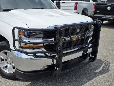 Used 2018 Chevrolet Silverado 1500 LT AWD/4WD image 24