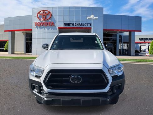 Used 2022 Toyota Tacoma SR image 5