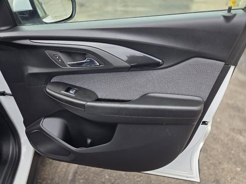 Used 2023 Chevrolet TrailBlazer LT w/ Convenience Package image 39