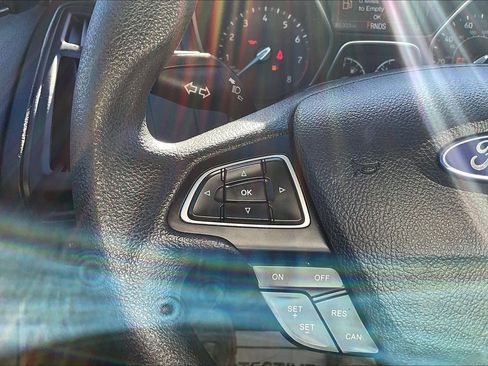 Used 2018 Ford Focus SEL image 22