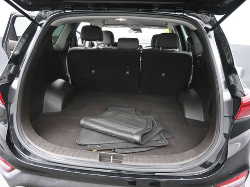 Used 2020 Hyundai Santa Fe SE image 13