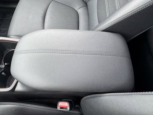 Certified 2022 Toyota RAV4 Limited image 19