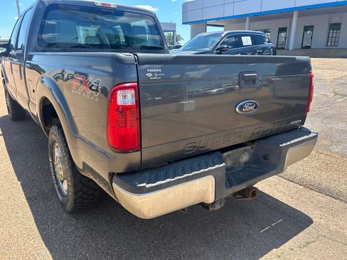 Used 2016 Ford F250 XL w/ XL Appearance Package AWD/4WD image 19