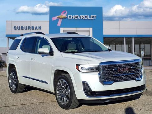 Used 2021 GMC Acadia Denali w/ Denali Technology Package image 3