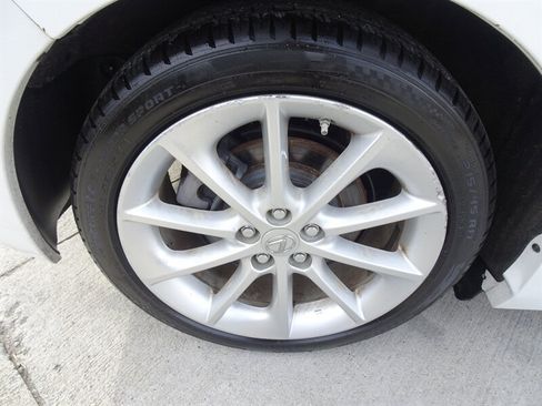 Used 2011 Lexus CT 200h Premium w/ Premium Audio Pkg FWD image 28