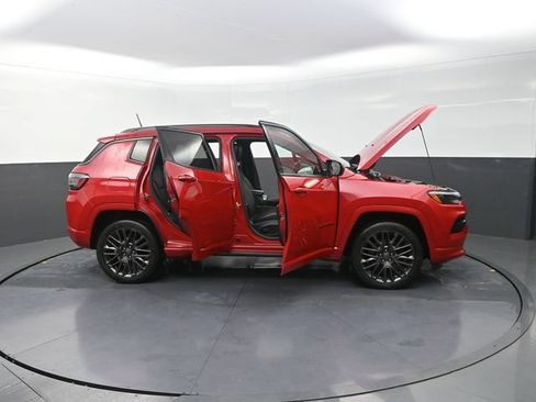 Used 2022 Jeep Compass Limited w/ (RED) Package AWD/4WD image 46