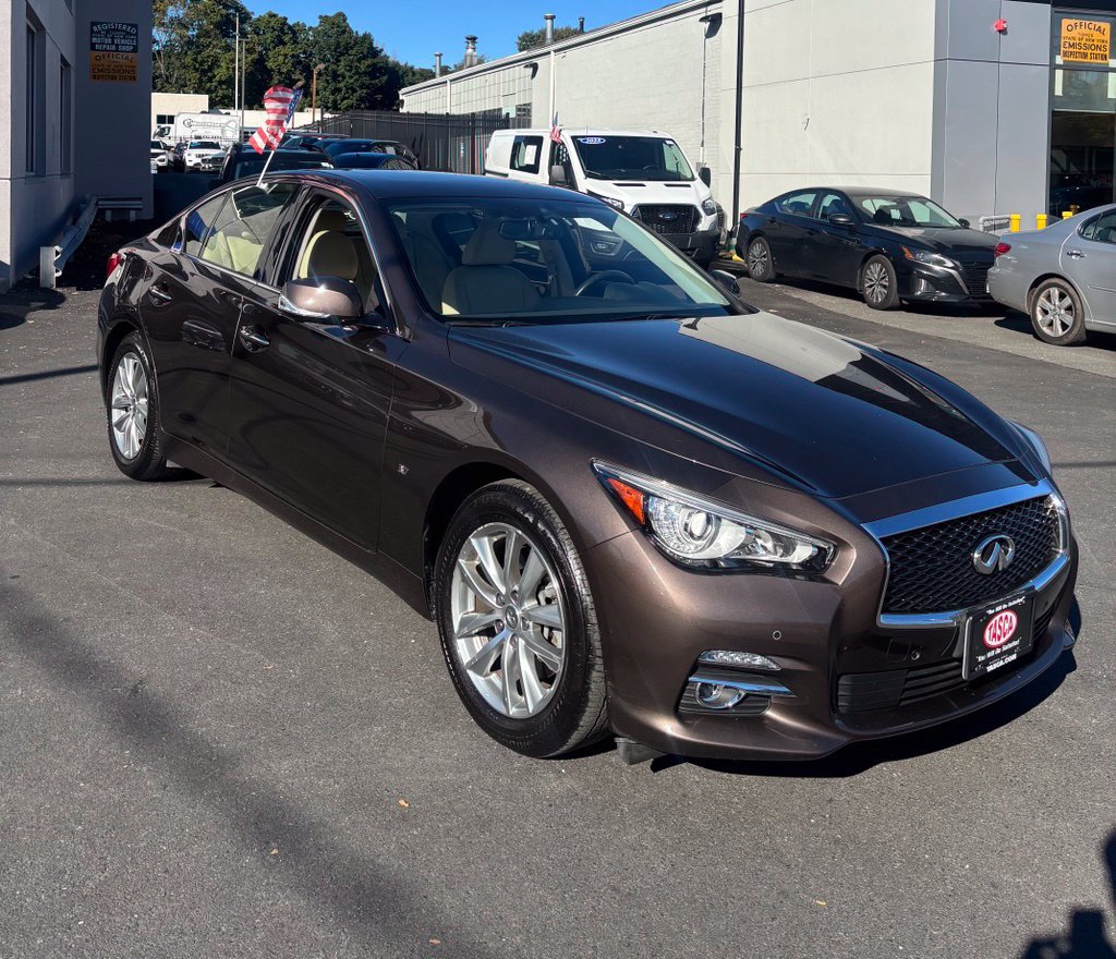 Used 2014 INFINITI Q50 Premium w/ Technology Package AWD/4WD image 7