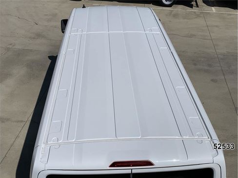 Used 2023 Ford Transit 350 XLT image 8