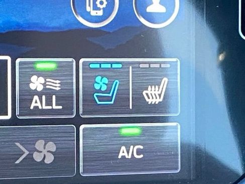 New 2026 Subaru Forester Touring AWD/4WD image 18