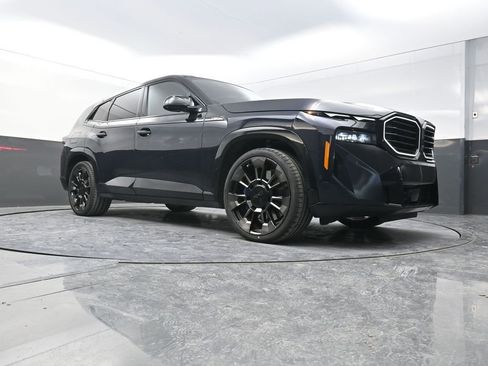 Used 2024 BMW XM image 23