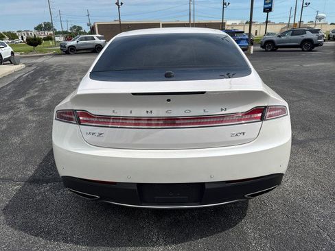 Used 2020 Lincoln MKZ FWD image 4